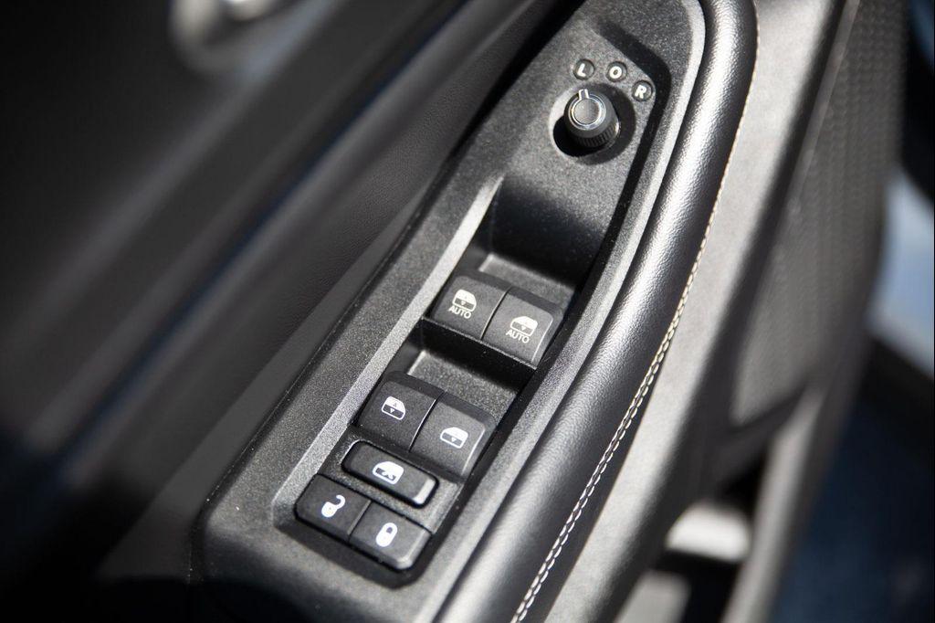 used 2023 Jeep Grand Cherokee L car, priced at $28,095