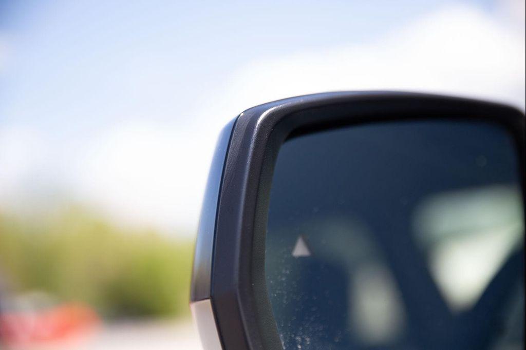 used 2023 Jeep Grand Cherokee L car, priced at $28,095