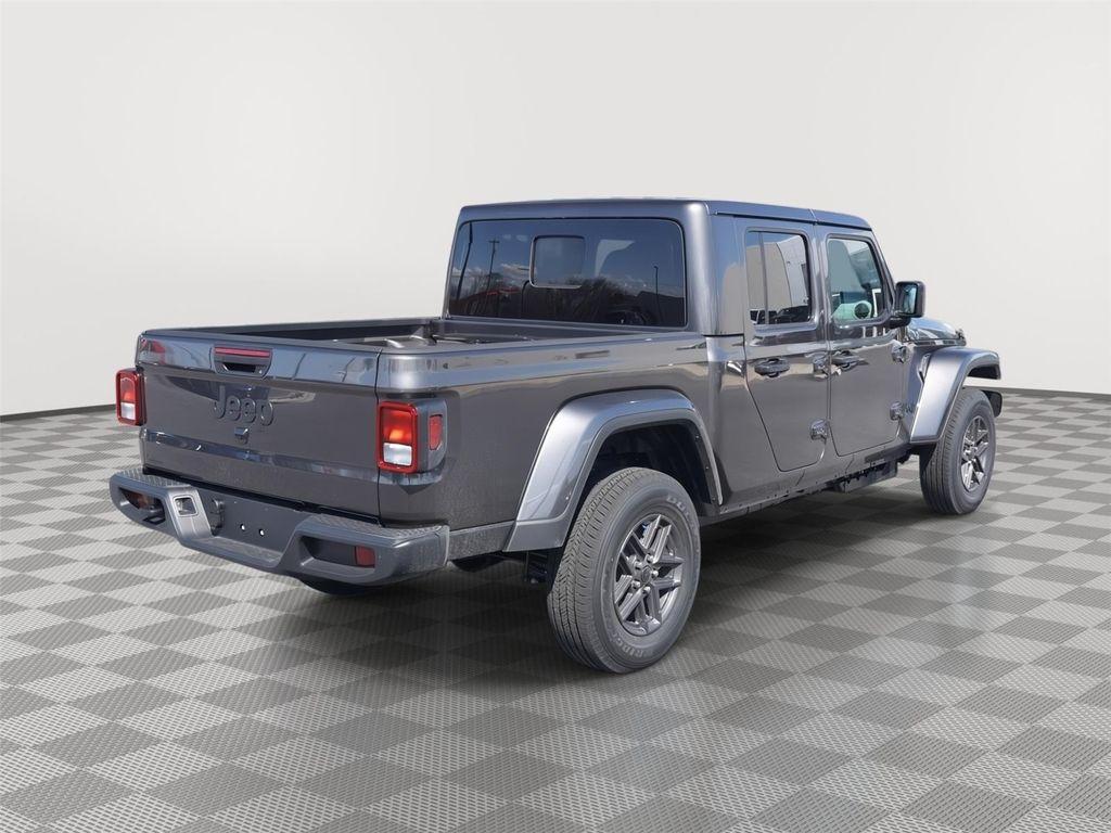 new 2026 Jeep Gladiator car, priced at $42,695