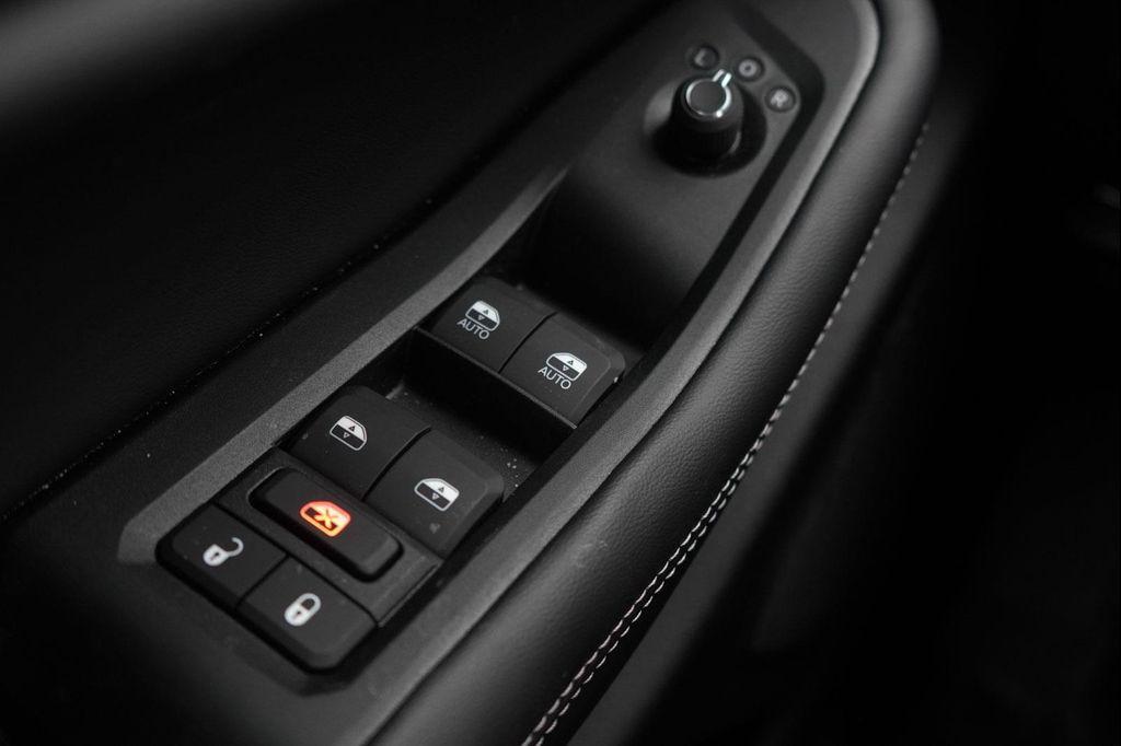 new 2026 Jeep Grand Cherokee car, priced at $38,495