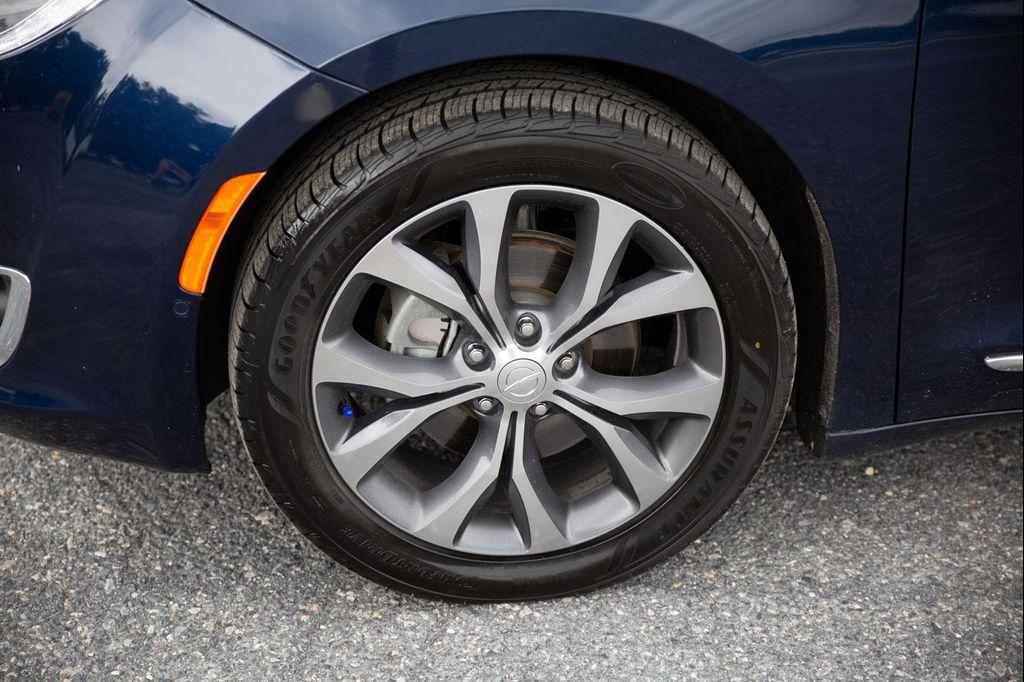 used 2018 Chrysler Pacifica car, priced at $23,367