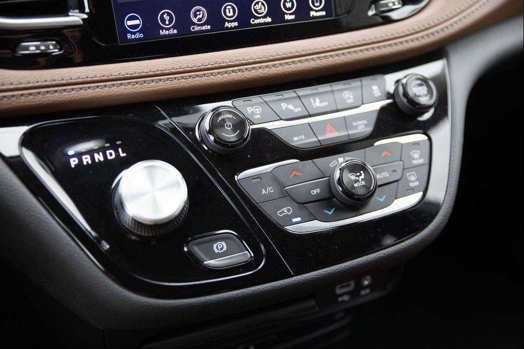 used 2018 Chrysler Pacifica car, priced at $23,367