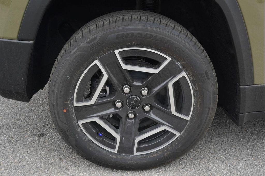 new 2026 Jeep Cherokee car, priced at $40,409