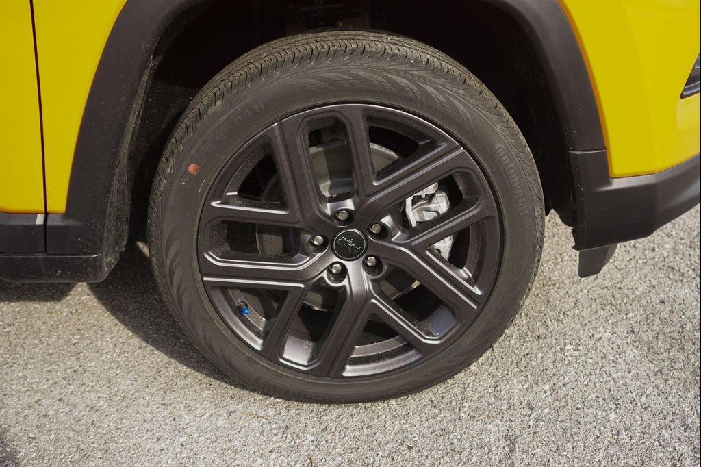 new 2026 Jeep Compass car, priced at $34,595