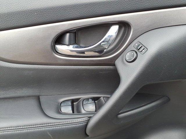 used 2015 Nissan Rogue car, priced at $13,795