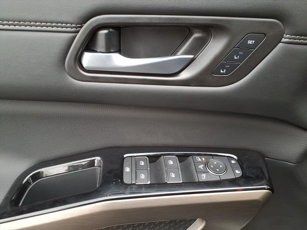 new 2025 Nissan Pathfinder car, priced at $53,243