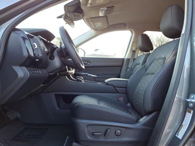 new 2025 Nissan Pathfinder car