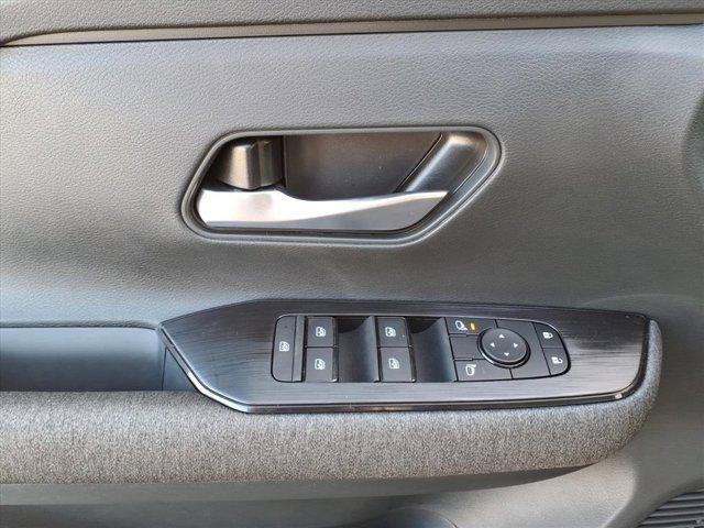 new 2026 Nissan Kicks car, priced at $27,889