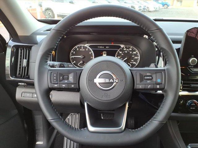 new 2025 Nissan Pathfinder car, priced at $43,379