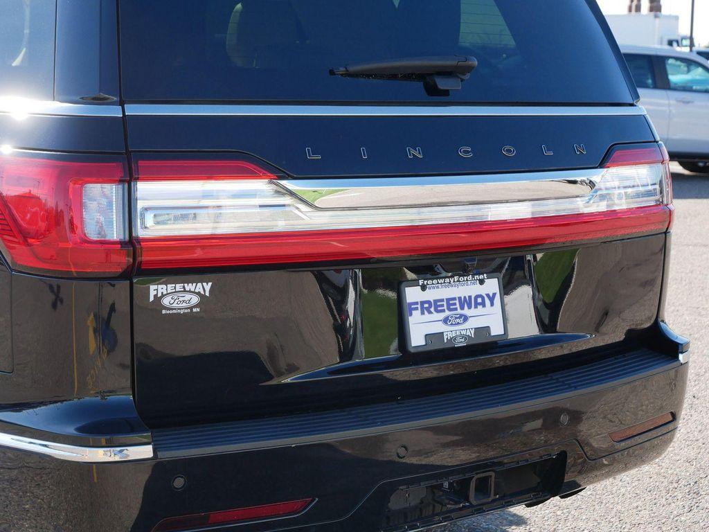 used 2020 Lincoln Navigator car, priced at $41,499