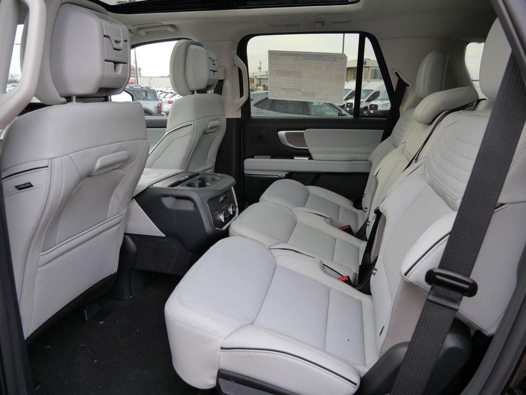 new 2026 Ford Expedition car, priced at $90,658