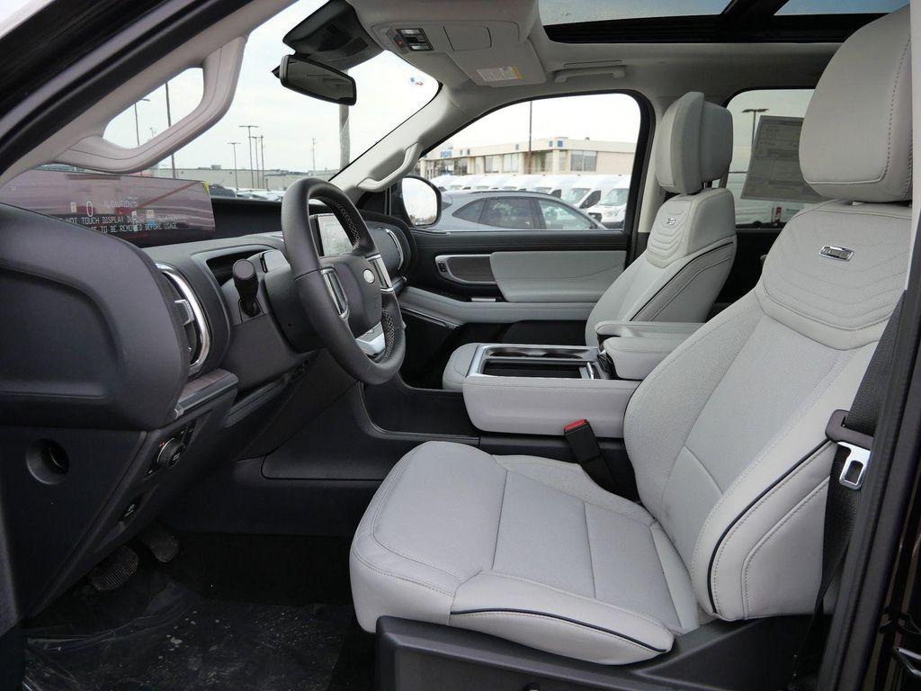 new 2026 Ford Expedition car, priced at $90,658