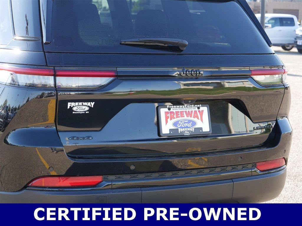 used 2024 Jeep Grand Cherokee car, priced at $34,397