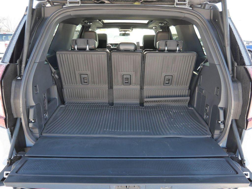 new 2026 Ford Expedition car, priced at $85,896