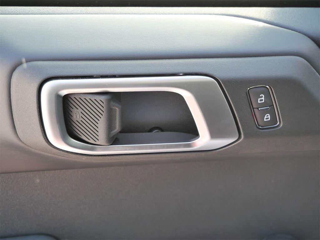 new 2025 Ford Bronco car, priced at $61,161