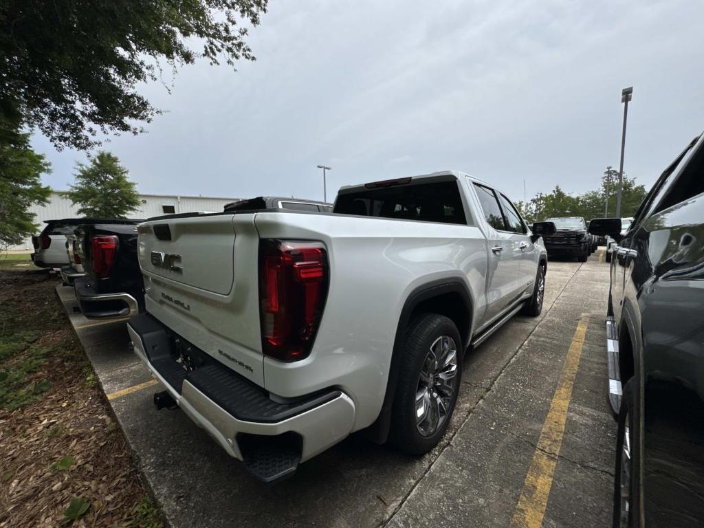 used 2024 GMC Sierra 1500 car, priced at $58,237