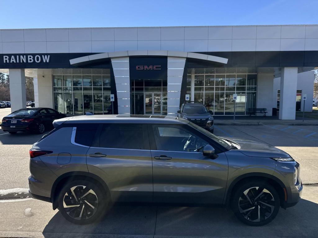 used 2022 Mitsubishi Outlander car, priced at $19,980