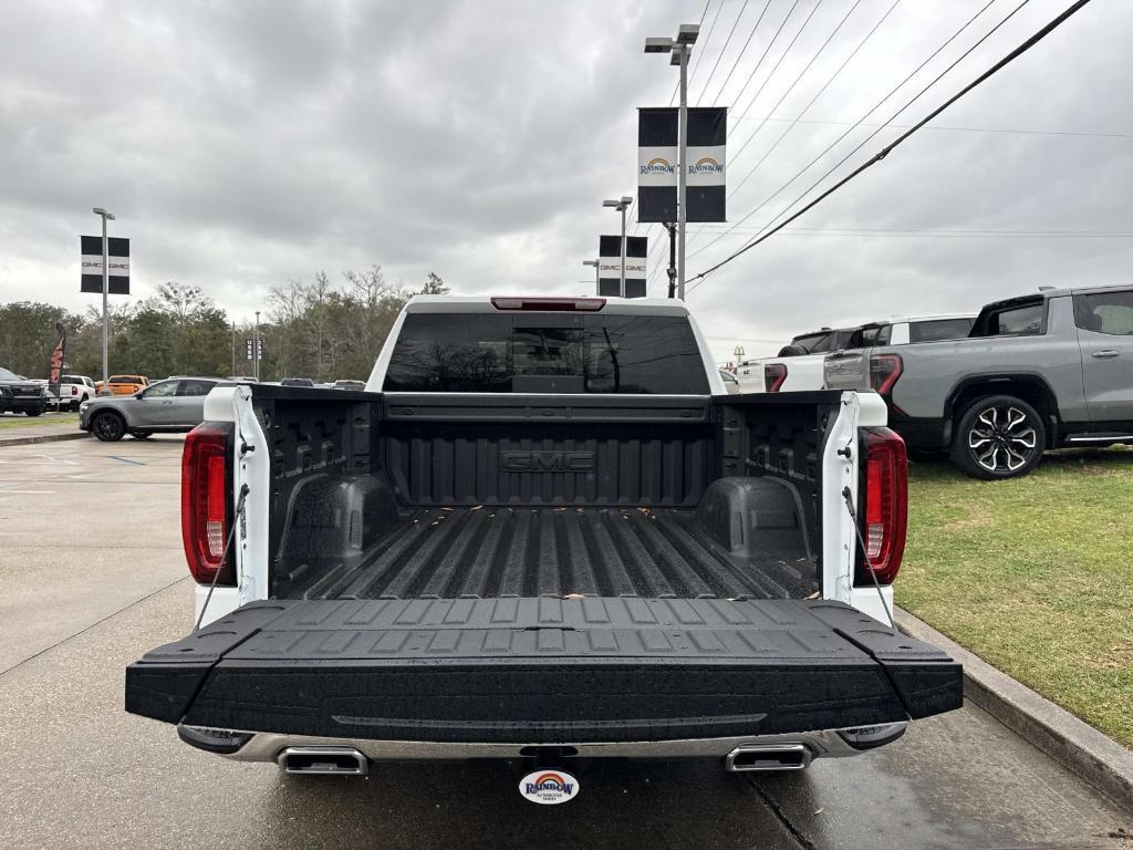 new 2026 GMC Sierra 1500 car, priced at $68,040