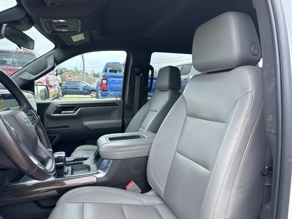 used 2022 Chevrolet Silverado 1500 car, priced at $39,360