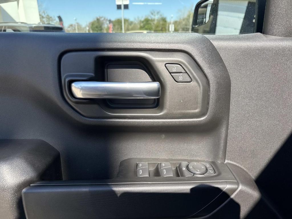 new 2026 GMC Sierra 1500 car, priced at $44,345