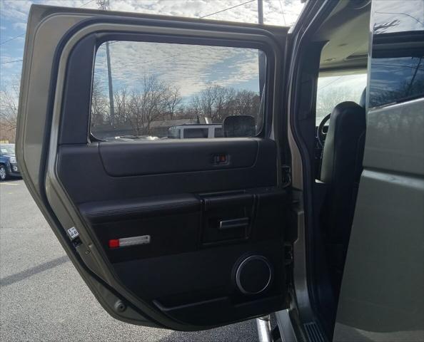 used 2005 Hummer H2 car, priced at $9,999