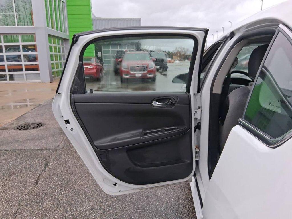 used 2015 Chevrolet Impala Limited car, priced at $3,999