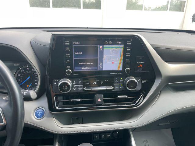 used 2021 Toyota Highlander Hybrid car, priced at $34,500