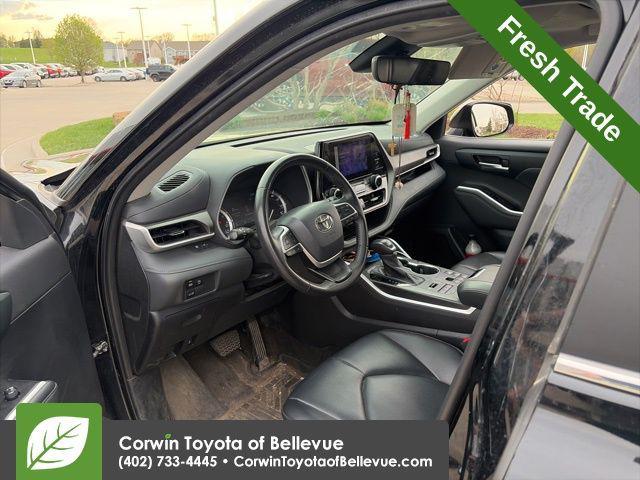 used 2023 Toyota Highlander car, priced at $36,300