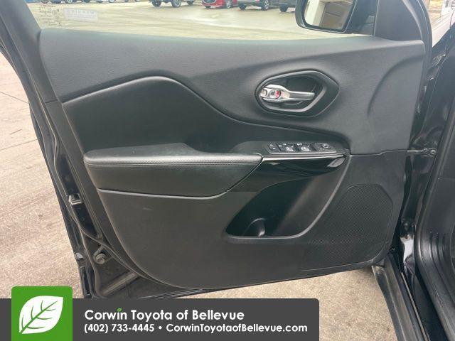 used 2019 Jeep Cherokee car, priced at $13,900