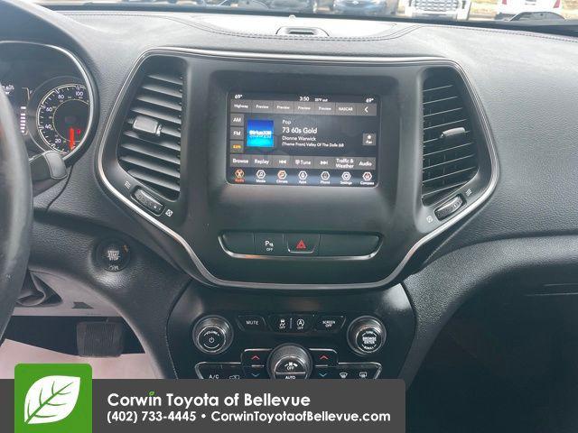 used 2019 Jeep Cherokee car, priced at $13,900