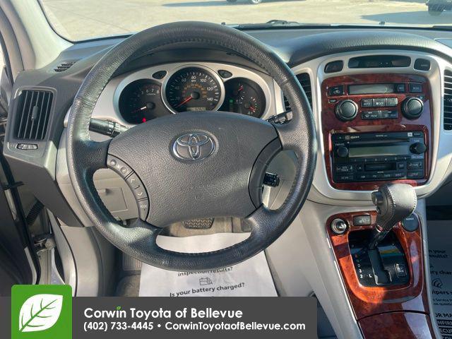 used 2007 Toyota Highlander car, priced at $12,400