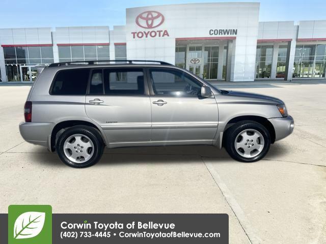 used 2007 Toyota Highlander car, priced at $12,400