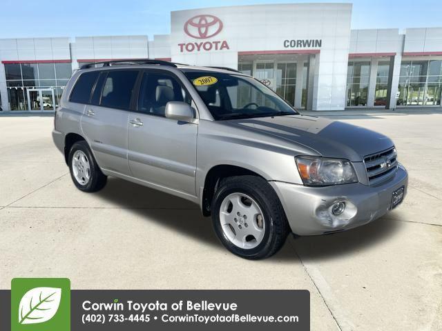 used 2007 Toyota Highlander car, priced at $12,400