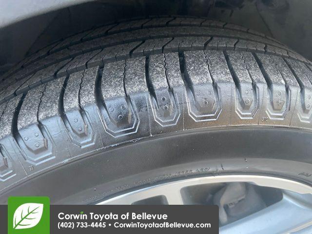 used 2017 Hyundai Santa Fe car, priced at $9,000