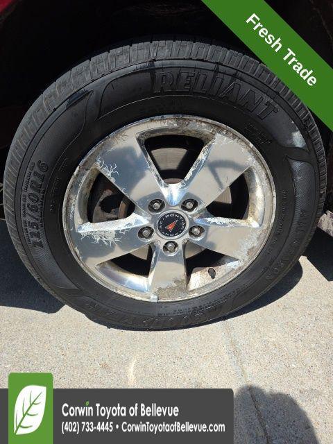 used 2005 Pontiac Grand Prix car, priced at $3,995