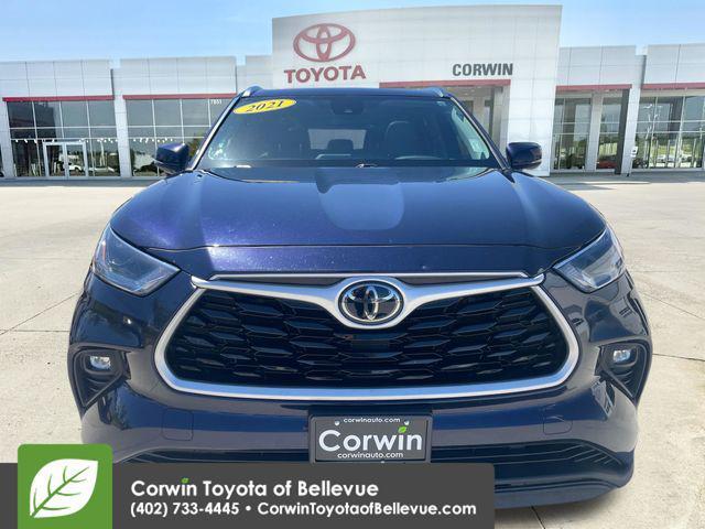 used 2021 Toyota Highlander car, priced at $30,500