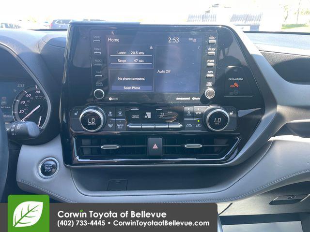 used 2021 Toyota Highlander car, priced at $30,500