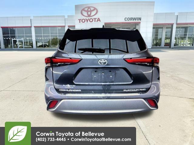 used 2022 Toyota Highlander car, priced at $33,900