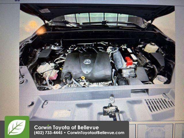 used 2022 Toyota Highlander car, priced at $33,900