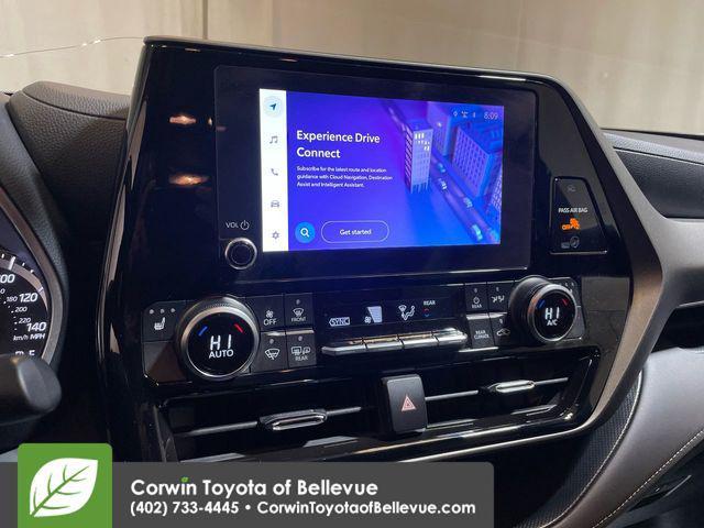 used 2023 Toyota Highlander car, priced at $31,500