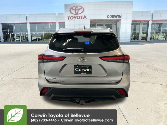 used 2023 Toyota Highlander car, priced at $31,500