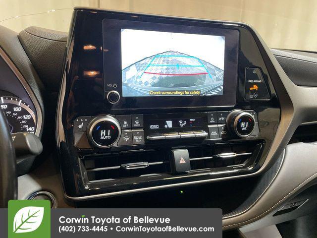 used 2023 Toyota Highlander car, priced at $31,500