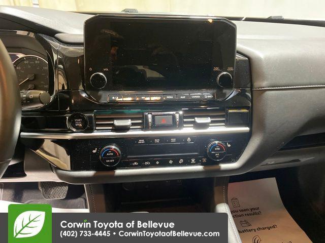 used 2025 Nissan Pathfinder car, priced at $33,500