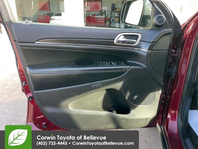 used 2017 Jeep Grand Cherokee car, priced at $15,500