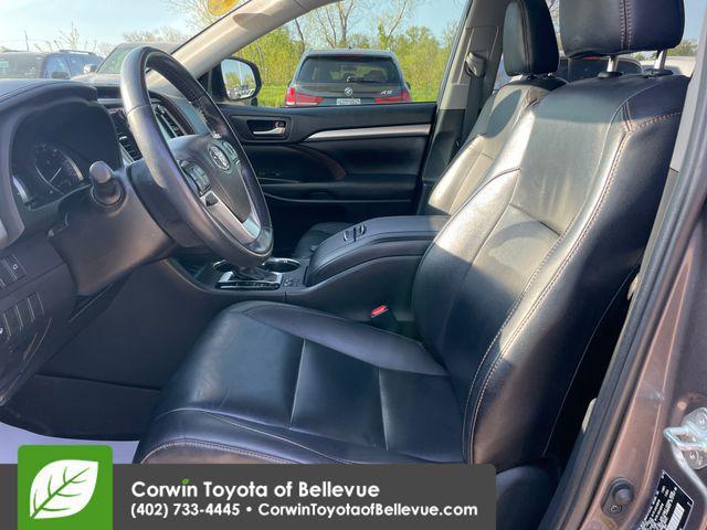 used 2019 Toyota Highlander car, priced at $26,800