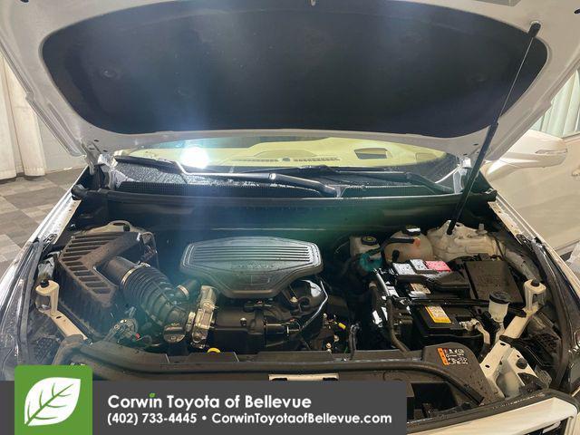 used 2024 Cadillac XT5 car, priced at $36,000