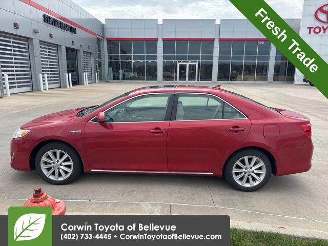 used 2014 Toyota Camry Hybrid car, priced at $10,500