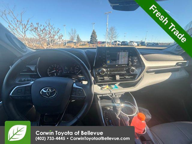 used 2020 Toyota Highlander car, priced at $34,000