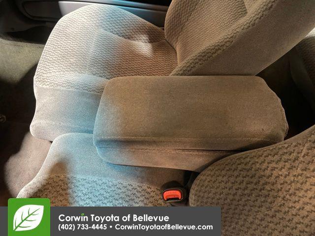 used 1998 Dodge Intrepid car, priced at $3,500