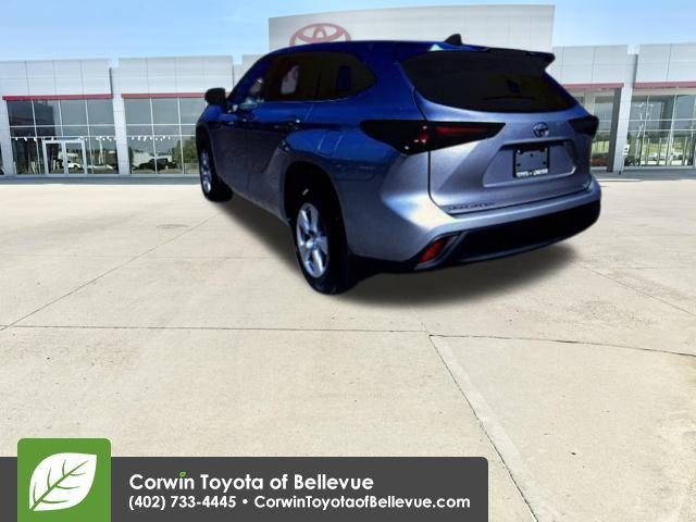 used 2024 Toyota Highlander car, priced at $33,500